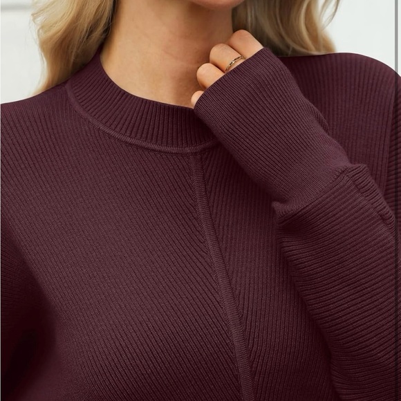 Gorgeous High Neck Burgendy Long Sleeve Knit Sweater Detail Line Down The Front💜 - Picture 6 of 6